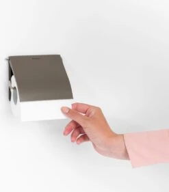 Brabantia ReNew WC Rolhouder - Met Klep - Platinum 18 Brabantia ReNew WC Rolhouder - Met Klep - Platinum -Badkamer Wijs 1056x1200 1