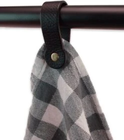 Brute Strength - Leren Magneet Theedoekhaak - Zwart - 2 Stuks - Ophanghaakje - Keukendoekhaakje - Handdoekhaakje - Handdoeklus - Handdoekhanger - Handdoekhaak - Magnetisch -Badkamer Wijs 1064x1200 1