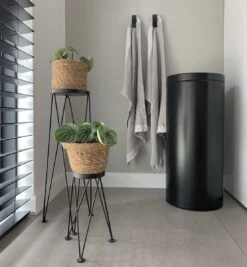 SETPRIJS - 2x Leren Magneet-lus - ZWART - Handles And More® (handdoekhaak - Handdoekhaakje - Handdoeklus - Handdoekhanger - Magnetische Handdoekhouder) 25 SETPRIJS - 2x Leren Magneet-lus - ZWART - Handles And More® (handdoekhaak - Handdoekhaakje - Handdoeklus - Handdoekhanger - Magnetische Handdoekhouder) -Badkamer Wijs 1110x1200 2