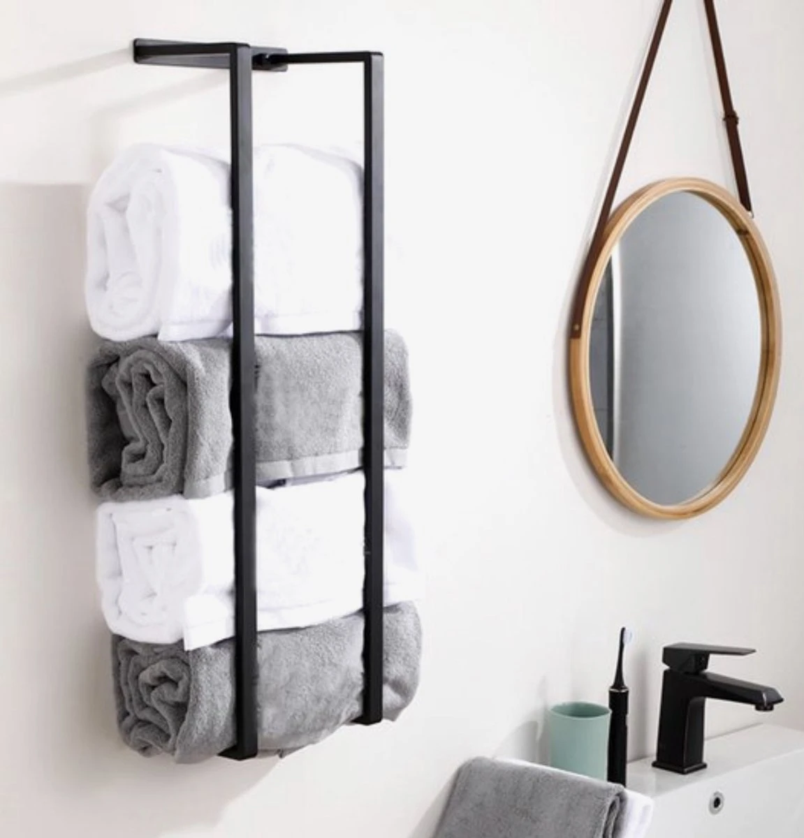 Handdoekrek - 40 Cm - RVS - Handdoekhouder BaderiQ Paris Small - MODEL 2023 - Badkamer Of Toiletruimte - Schroeven Of Plakken - Handdoekenhouders - Handdoekhaak - Rvs Mat Zwart Poedercoating - Small H40xB20xD14 - Ook Beschikbaar In 70 Cm 7 Handdoekrek - 40 Cm - RVS - Handdoekhouder BaderiQ Paris Small - MODEL 2023 - Badkamer Of Toiletruimte - Schroeven Of Plakken - Handdoekenhouders - Handdoekhaak - Rvs Mat Zwart Poedercoating - Small H40xB20xD14 - Ook Beschikbaar In 70 Cm - Afbeelding 5