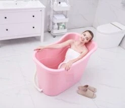 Goodlife Zitbad Voor Volwassenen XL – Roze - Bath Bucket – 330L 1M Lang – Mobiele Badkuip – Zitbad Voor In De Douche - Zitbad - Mobiele Badkuip - Zitbad Kinderen - Zitbad Voor Volwassenen 9 Goodlife Zitbad Voor Volwassenen XL – Roze - Bath Bucket – 330L 1M Lang – Mobiele Badkuip – Zitbad Voor In De Douche - Zitbad - Mobiele Badkuip - Zitbad Kinderen - Zitbad Voor Volwassenen -Badkamer Wijs 1200x1036 1