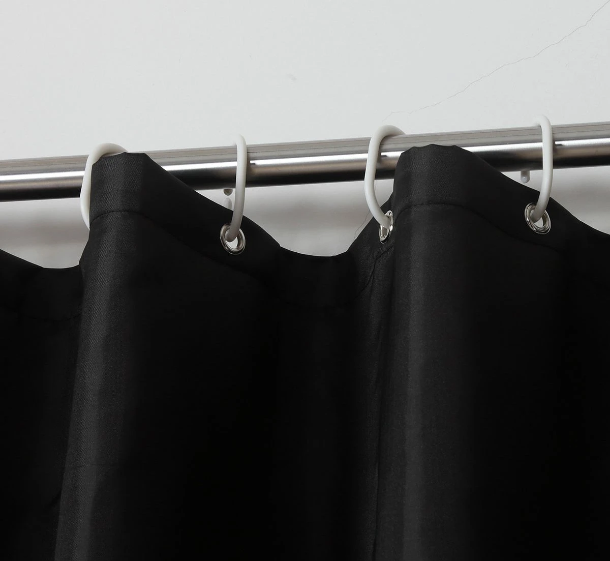 MLN Basics® Douchegordijn | Zwart | 180x200 Cm | Inclusief Ringen | Anti-schimmel 4 MLN Basics® Douchegordijn | Zwart | 180x200 Cm | Inclusief Ringen | Anti-schimmel - Afbeelding 2