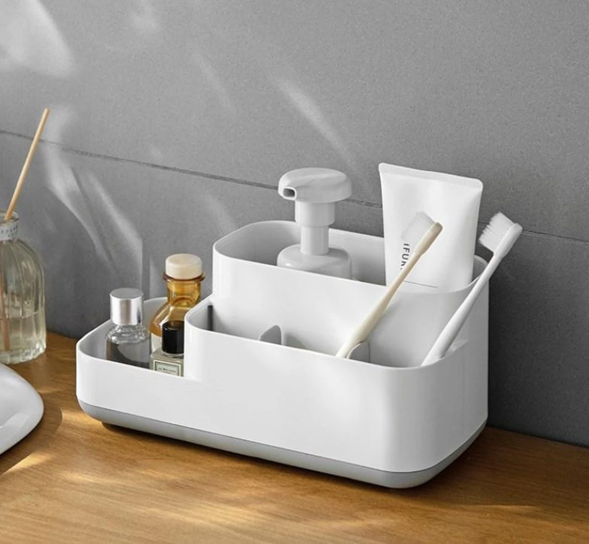 Tandenborstelhouder Badkamer – Elektrische Tandenborstel Houder - Tandenborstel - Make Up Organizer - Desk Organizer - Bureau Organizer - Opbergbox - Wit 11 Tandenborstelhouder Badkamer – Elektrische Tandenborstel Houder - Tandenborstel - Make Up Organizer - Desk Organizer - Bureau Organizer - Opbergbox - Wit - Afbeelding 9