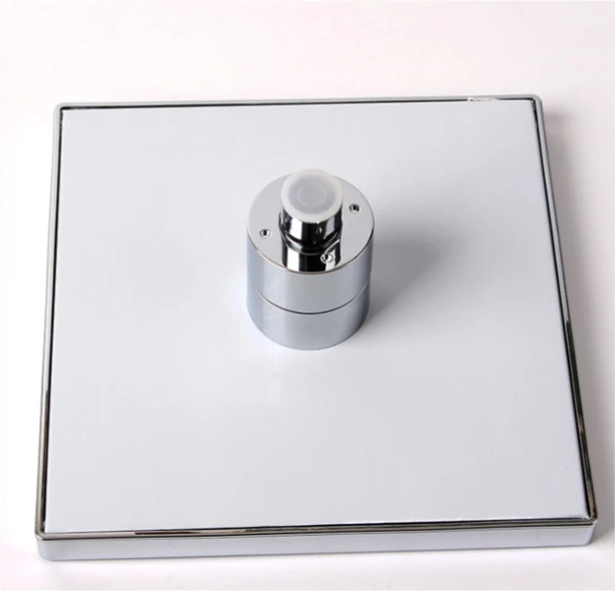 Jawes- LED Regendouche- Zilver- Douchekop- 20x20cm- Verschillende Kleuren- RVS- LED Verlichting 5 Jawes- LED Regendouche- Zilver- Douchekop- 20x20cm- Verschillende Kleuren- RVS- LED Verlichting - Afbeelding 3