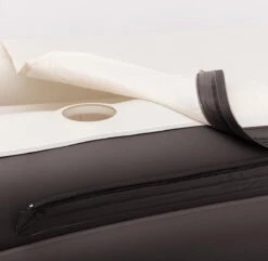 Tubble® Tubble® Royale Opblaasbaar Ligbad - Onyx Black – Voor Volwassenen Tot 188cm - Opbouwbaar - 255L - Inclusief Tubble Cleaner 11 Tubble® Tubble® Royale Opblaasbaar Ligbad - Onyx Black – Voor Volwassenen Tot 188cm - Opbouwbaar - 255L - Inclusief Tubble Cleaner -Badkamer Wijs 1200x1170 11