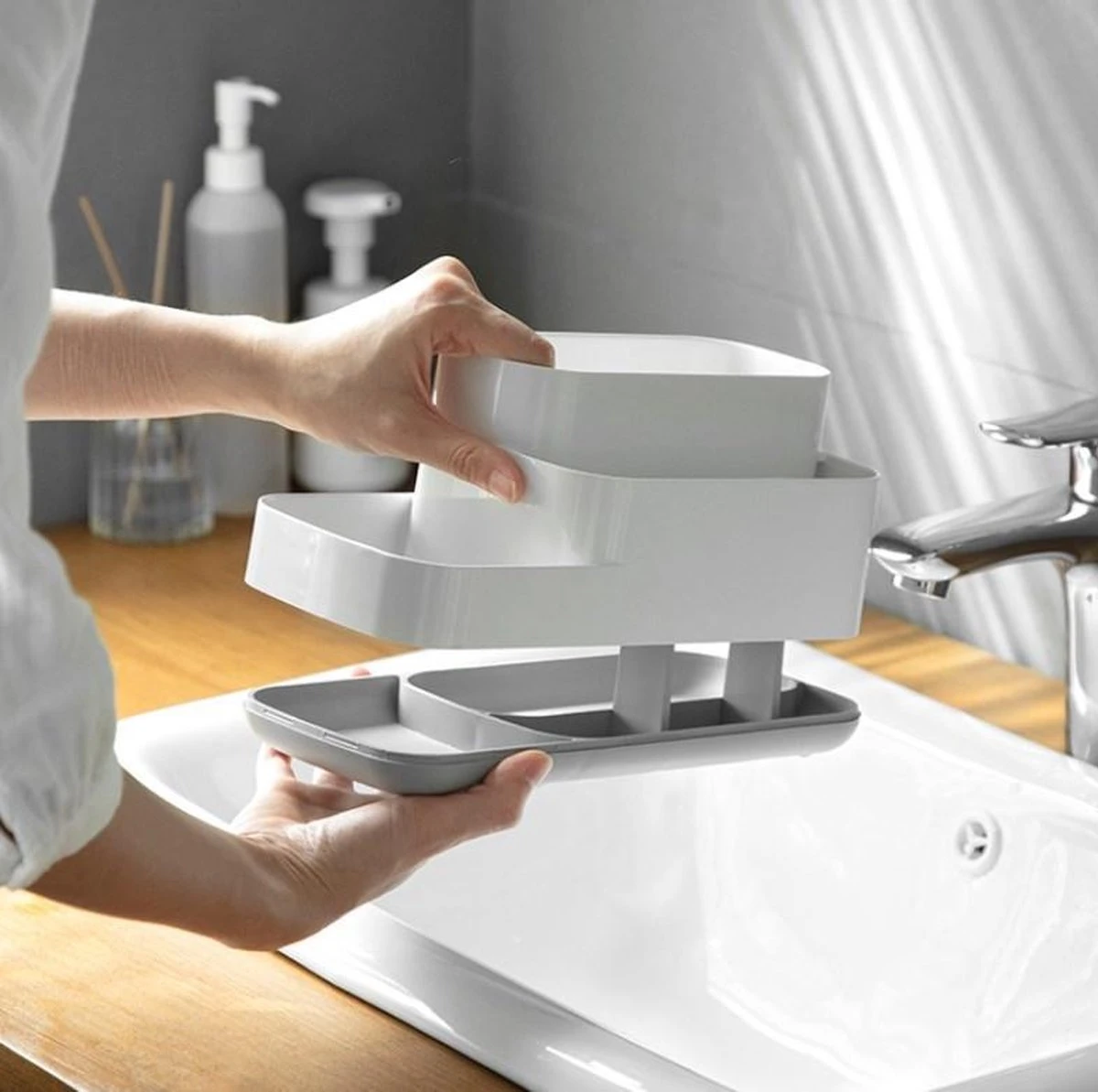 Tandenborstelhouder Badkamer – Elektrische Tandenborstel Houder - Tandenborstel - Make Up Organizer - Desk Organizer - Bureau Organizer - Opbergbox - Wit 8 Tandenborstelhouder Badkamer – Elektrische Tandenborstel Houder - Tandenborstel - Make Up Organizer - Desk Organizer - Bureau Organizer - Opbergbox - Wit - Afbeelding 6