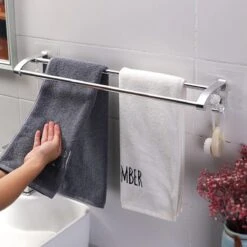 Merkloos Decopatent® Dubbele Handdoekrek - Handdoekhouder 2 Haken - Badkamer - Keuken - Zonder Boren - Handdoekenstang - Handdoekenrek 16 Merkloos Decopatent® Dubbele Handdoekrek - Handdoekhouder 2 Haken - Badkamer - Keuken - Zonder Boren - Handdoekenstang - Handdoekenrek -Badkamer Wijs 1200x1200 1030