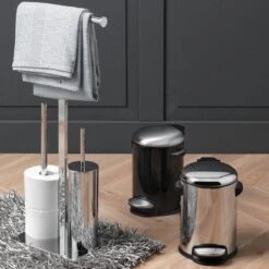 Sealskin Square Toiletbutler Vrijstaand - Toiletborstel Met Houder - Toiletrolhouder Zonder Klep - Reserverolhouder - Chroom -Badkamer Wijs 1200x1200 1180