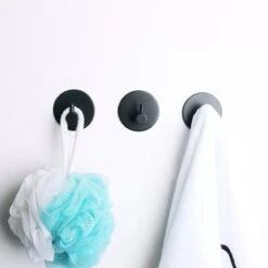 4x Handdoekhaakjes (Zelfklevend) Van RVS Zwart – Zelfklevende Haakjes – Wandhaak – Badkamer Accessoires – Ophanghaken Voor Keuken Toilet Of WC -Badkamer Wijs 1200x1200 1317