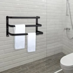 Qualux® Handdoekrek Inclusief Handdoek - 3 Stangen - Badkamer - Handdoekrek Zwart - Handdoekstang - Handdoekhouder - Handdoekenrek 14 Qualux® Handdoekrek Inclusief Handdoek - 3 Stangen - Badkamer - Handdoekrek Zwart - Handdoekstang - Handdoekhouder - Handdoekenrek -Badkamer Wijs 1200x1200 1417