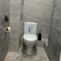 Jelta - Toiletrolhouder Zonder Te Boren - Zwart - Wc Rolhouder - Zuignap 12 Jelta - Toiletrolhouder Zonder Te Boren - Zwart - Wc Rolhouder - Zuignap -Badkamer Wijs 1200x1200 1501