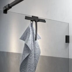 Tiger Caddy - Handdoekhaak Voor Douchecabine - Glaspaneel Dikte 6-8 Mm - 3,5 X 7 X 5 Cm - Dubbel - Zwart -Badkamer Wijs 1200x1200 158