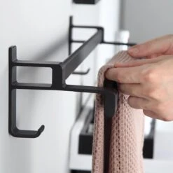 Handdoekrek Dubbele Stang Zonder Boren - Handdoekrek Badkamer - Handdoekhouder - Handdoekstang - Zelfklevend - 60CM - Gratis Handdoek -Badkamer Wijs 1200x1200 1751