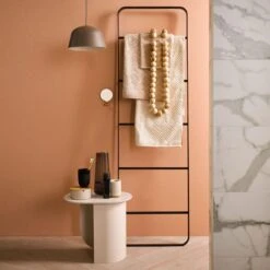 Sealskin Brix - Handdoekladder Vrijstaand - Zwart 13 Sealskin Brix - Handdoekladder Vrijstaand - Zwart -Badkamer Wijs 1200x1200 1976