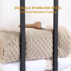 Handdoekrek - 70 Cm - RVS - Handdoekhouder BaderiQ Paris Large - MODEL 2023 - Schroeven Of Plakken - Handdoekenhouders - Handdoekhaak - Handdoek Organizer - Rvs Mat Zwart Poedercoating - Large H70xB20xD14 - Ook Beschikbaar In 40 Cm -Badkamer Wijs 1200x1200 2029