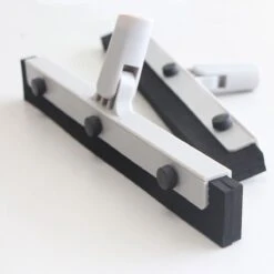 Chaton® Vloertrekker Lang Met Ophangsysteem - Afdraaibare Wisser - Douchewisser - Trekker Douche - Vloerwisser - Uitschuifbaar 70cm Tot 125cm 20 Chaton® Vloertrekker Lang Met Ophangsysteem - Afdraaibare Wisser - Douchewisser - Trekker Douche - Vloerwisser - Uitschuifbaar 70cm Tot 125cm -Badkamer Wijs 1200x1200 2141