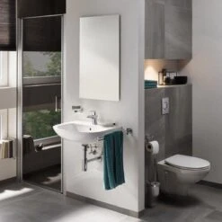 GROHE Bau Cosmopolitan Toiletborstelset 21 GROHE Bau Cosmopolitan Toiletborstelset -Badkamer Wijs 1200x1200 2193