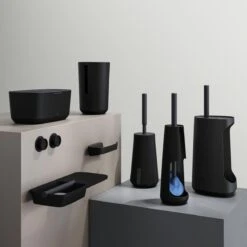 Tiger Tess - Toiletborstelhouder Met Opbergfunctie Vrijstaand En Swoop® Borstel Flexibel - Zwart / Antraciet -Badkamer Wijs 1200x1200 2295