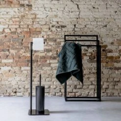 Sealskin Tube - Toiletbutler - Toiletrolhouder - Toiletborstel Met Houder - Vrijstaand - Zwart -Badkamer Wijs 1200x1200 2330