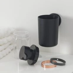 Tiger Urban - Zeepdispenser - Zwart -Badkamer Wijs 1200x1200 2782