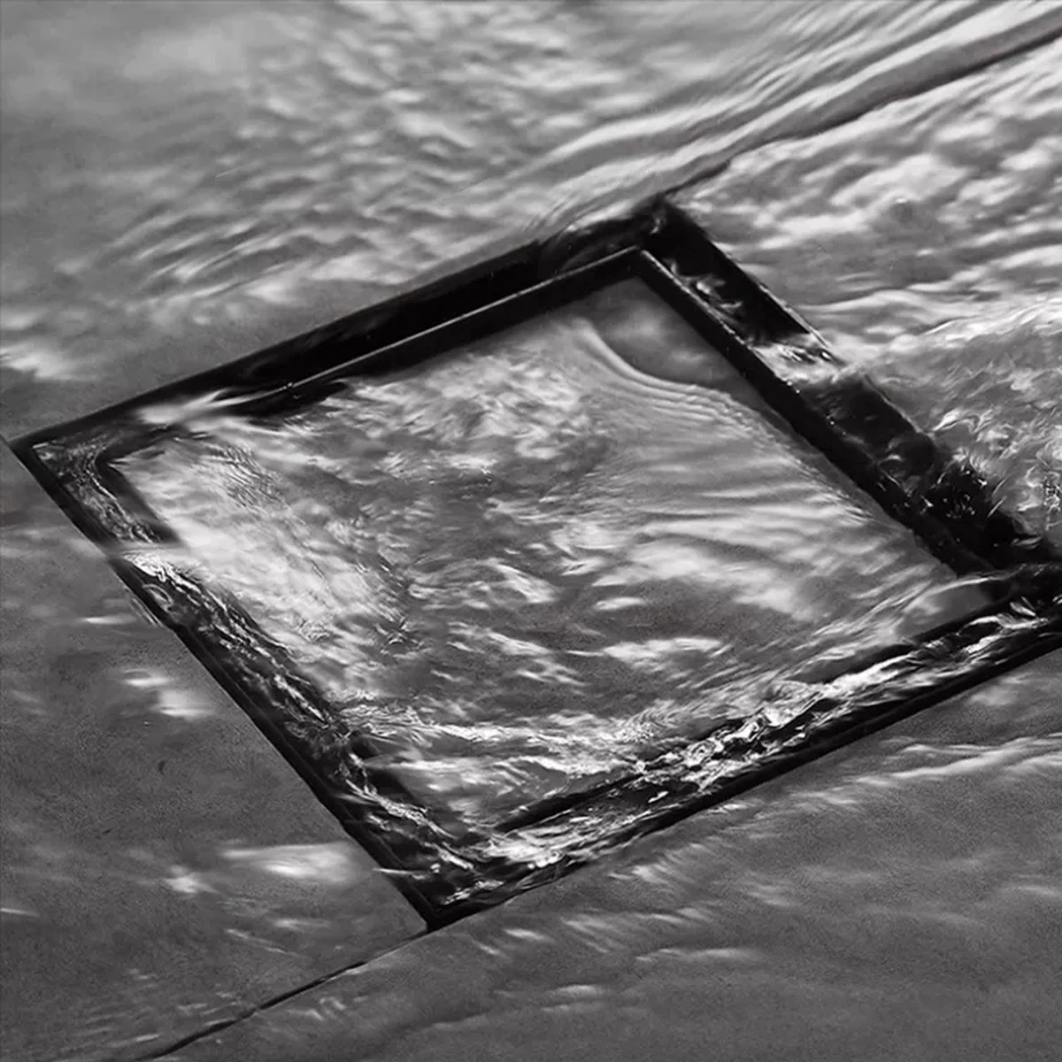 Moderne Doucheput Deksel - Verborgen Douche Afvoerputje - Roestvrij Staaldouche - Messing Afvoerputje - Industrieel - Mat Zwart Afvoerputje Douche - Deksel Afvoerput Douche - Mat Zwart 7 Moderne Doucheput Deksel - Verborgen Douche Afvoerputje - Roestvrij Staaldouche - Messing Afvoerputje - Industrieel - Mat Zwart Afvoerputje Douche - Deksel Afvoerput Douche - Mat Zwart - Afbeelding 5