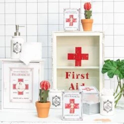 Clayre & Eef Medicijnkastje 24x13x30 Cm Wit Hout Rechthoek Badkamerkast Hangend -Badkamer Wijs 1200x1200 3882