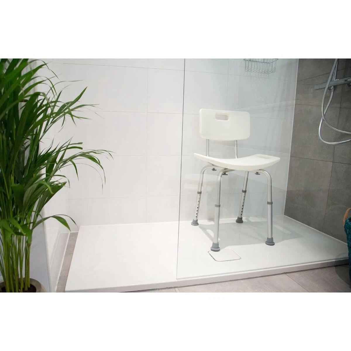 Parcura Douchekruk Met Rugleuning - Douchestoel - Badstoel - Wit 4 Parcura Douchekruk Met Rugleuning - Douchestoel - Badstoel - Wit - Afbeelding 2