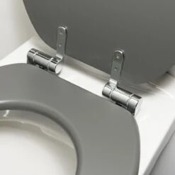 Tiger Baya - Toiletbril - WC Bril - MDF - Grijs -Badkamer Wijs 1200x1200 4562