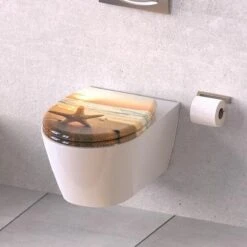 SCHÜTTE WC-Bril 82373 SEA STAR - Duroplast - Soft Close - Afklikbaar - RVS-Scharnieren - Decor - 3-zijdige Print -Badkamer Wijs 1200x1200 4572