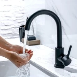 LOMAZOO Wastafelkraan Zwart Hoog Juno - Zwarte Wastafelkraan - Badkamerkraan Zwart - Zwarte Badkamerkraan 9 LOMAZOO Wastafelkraan Zwart Hoog Juno - Zwarte Wastafelkraan - Badkamerkraan Zwart - Zwarte Badkamerkraan -Badkamer Wijs 1200x1200 4649