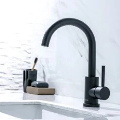 LOMAZOO Wastafelkraan Zwart Hoog Juno - Zwarte Wastafelkraan - Badkamerkraan Zwart - Zwarte Badkamerkraan 10 LOMAZOO Wastafelkraan Zwart Hoog Juno - Zwarte Wastafelkraan - Badkamerkraan Zwart - Zwarte Badkamerkraan -Badkamer Wijs 1200x1200 4650