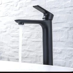 LOMAZOO Wastafelkraan Zwart Taurus - Kraan Wastafel - Kraan Badkamer - Badkamerkraan Zwart -Badkamer Wijs 1200x1200 4741