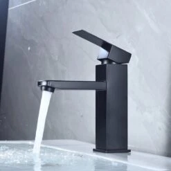 BADO Wastafelkraan - Mat Zwart - Kraan - Mengkraan - Badkamerkraan -Badkamer Wijs 1200x1200 4757