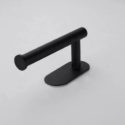 Toiletrolhouder Inclusief Handdoekhaak - Zonder Boren - Zelfklevend - Zwart - Staand -Badkamer Wijs 1200x1200 878