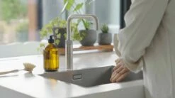 24DOTS Living Zeepdispenser | 500 Ml Bruin Amber Glas | Zeeppompje | Zeeppomp | Met Zwart Pompje -Badkamer Wijs 1200x670 3