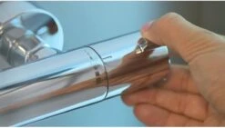 Hansgrohe Crometta S 240 Showerpipe - 1jet - Incl. Thermostaat - Chroom 22 Hansgrohe Crometta S 240 Showerpipe - 1jet - Incl. Thermostaat - Chroom -Badkamer Wijs 1200x686 7