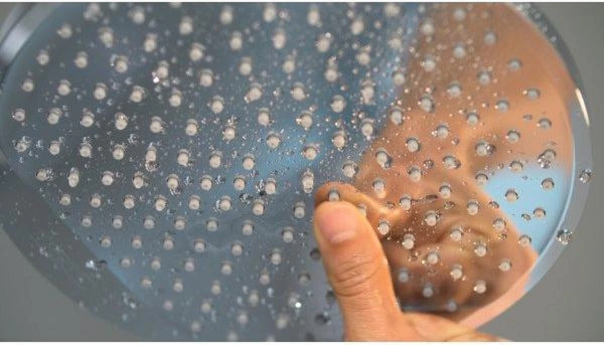 Hansgrohe Crometta S 240 Showerpipe - 1jet - Incl. Thermostaat - Chroom 6 Hansgrohe Crometta S 240 Showerpipe - 1jet - Incl. Thermostaat - Chroom - Afbeelding 4