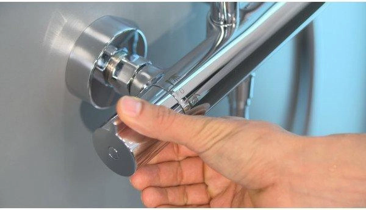 Hansgrohe Crometta S 240 Showerpipe - 1jet - Incl. Thermostaat - Chroom 11 Hansgrohe Crometta S 240 Showerpipe - 1jet - Incl. Thermostaat - Chroom - Afbeelding 9