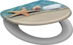 SCHÜTTE WC-Bril 82196 BEACH - Duroplast - Soft Close - Verchroomde Scharnieren - Decor - 1-zijdige Print 12 SCHÜTTE WC-Bril 82196 BEACH - Duroplast - Soft Close - Verchroomde Scharnieren - Decor - 1-zijdige Print -Badkamer Wijs 1200x742 3