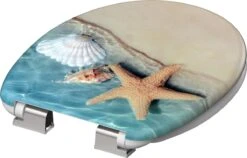 SCHÜTTE WC-Bril 82196 BEACH - Duroplast - Soft Close - Verchroomde Scharnieren - Decor - 1-zijdige Print 13 SCHÜTTE WC-Bril 82196 BEACH - Duroplast - Soft Close - Verchroomde Scharnieren - Decor - 1-zijdige Print -Badkamer Wijs 1200x768 4