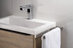 Sagittarius One 401S1 Handdoekrek Badkamer | Chrome Handdoekrek Zonder Boren | Gepolijst RVS Handdoekenrek Zelfklevend | 40CM Handdoekhouder Voor Badkamer 13 Sagittarius One 401S1 Handdoekrek Badkamer | Chrome Handdoekrek Zonder Boren | Gepolijst RVS Handdoekenrek Zelfklevend | 40CM Handdoekhouder Voor Badkamer -Badkamer Wijs 1200x800 46