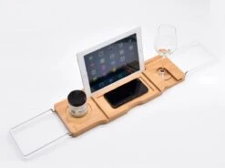 Badrek Bamboe Met IPAD Houder Galeara - Tablethouder - Telefoonhouder - Anti-slip Krasbescherming Badcaddy Badkuiprekje - Badrekje Uitschuifbaar Bamboe Hout -Badkamer Wijs 1200x894 2