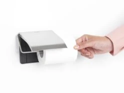 Brabantia ReNew WC Rolhouder - Met Klep - Matt Steel -Badkamer Wijs 1200x898 4