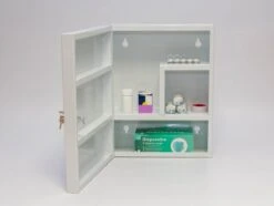 Culinorm Medicijnkast Van Staal Met Slot - 35cm X 45 Cm X 15 Cm - Wit 14 Culinorm Medicijnkast Van Staal Met Slot - 35cm X 45 Cm X 15 Cm - Wit -Badkamer Wijs 1200x903 5