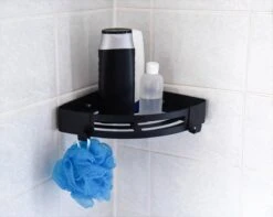 Doucherek Zonder Boren Badkamer Accessoires Zelfklevend | Douchemandje | Badrek | Douche Rek Zwart | Hoekrek Hangend | Blueplato® 12 Doucherek Zonder Boren Badkamer Accessoires Zelfklevend | Douchemandje | Badrek | Douche Rek Zwart | Hoekrek Hangend | Blueplato® -Badkamer Wijs 1200x959 2