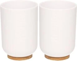 Merkloos 2x Witte Badkamer/keuken Bekers Met Bamboe 11 Cm- 300 Ml - Badkameraccessoires - Drinkbeker