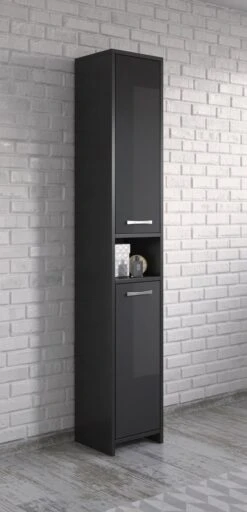 Badplaats Badkamerkast Nemo 32 Cm X 29 Cm X 167 Cm - Zwart Hoogglans - Staande Kolomkast Met Twee Deuren 11 Badplaats Badkamerkast Nemo 32 Cm X 29 Cm X 167 Cm - Zwart Hoogglans - Staande Kolomkast Met Twee Deuren -Badkamer Wijs 579x1200