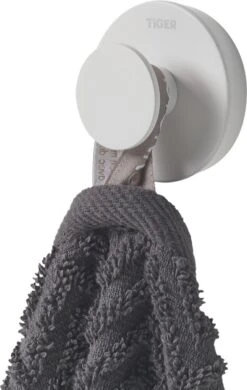 Tiger Urban - Handdoekhaak Groot (1x) - ø 5 Cm - Inclusief 2 Decorringen - Wit 22 Tiger Urban - Handdoekhaak Groot (1x) - ø 5 Cm - Inclusief 2 Decorringen - Wit -Badkamer Wijs 760x1200 1