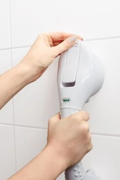 VITILITY Quick Mobile Rail - Wandbeugel Met Zuignappen - Zonder Boren - 40 Cm - Wit - Veiligheidsgreep 27 VITILITY Quick Mobile Rail - Wandbeugel Met Zuignappen - Zonder Boren - 40 Cm - Wit - Veiligheidsgreep -Badkamer Wijs 799x1200