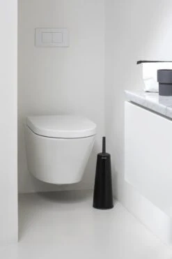 Brabantia ReNew WC Borstel - Met Houder - Matt Black -Badkamer Wijs 799x1200 27